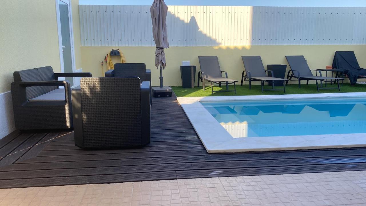 Zion Guest House Almada Esterno foto