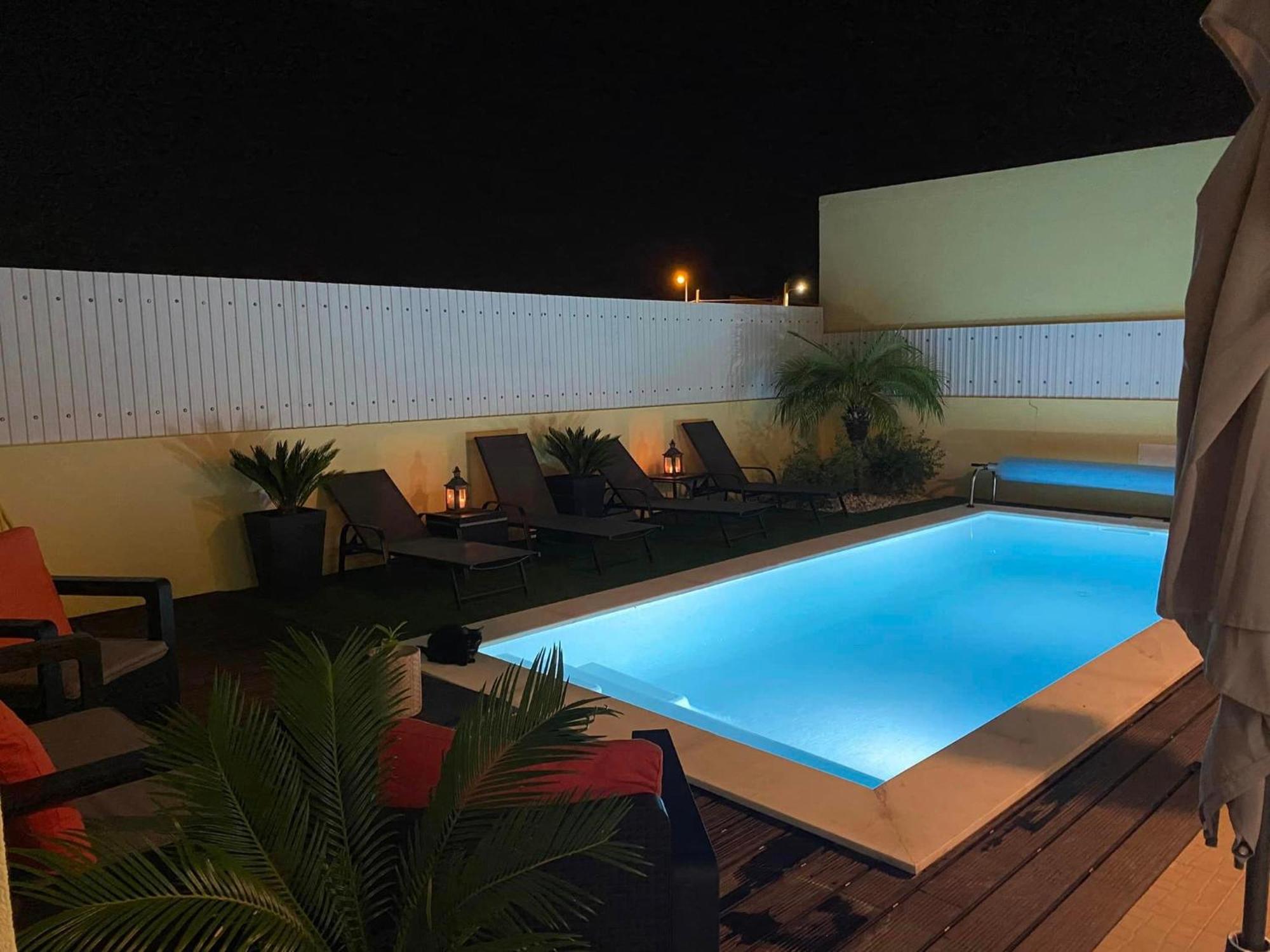 Zion Guest House Almada Esterno foto
